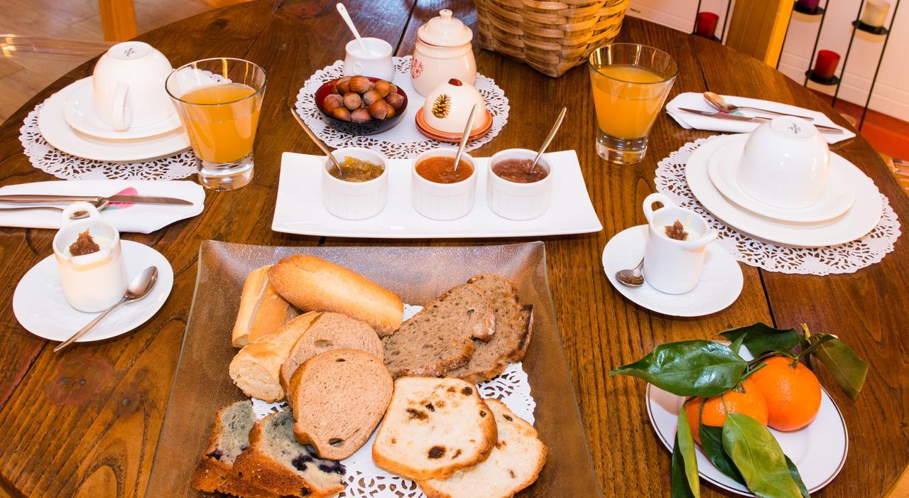 Les Petites Vosges Bed and Breakfast Bagnères-de-Bigorre Esterno foto